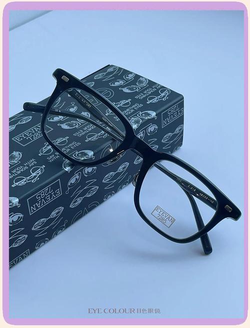 日本手工黑框眼镜 当匠心工艺邂逅时尚美学